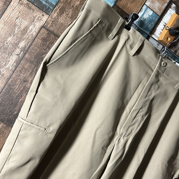 Red Kap 46  tan work pants - Picture 4 of 16